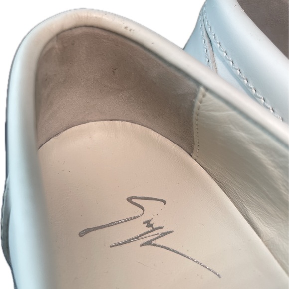 Giuseppe Zanotti leather slip on w/ curb chain & fringe. Women US 8 EUR 39 - Picture 10 of 10